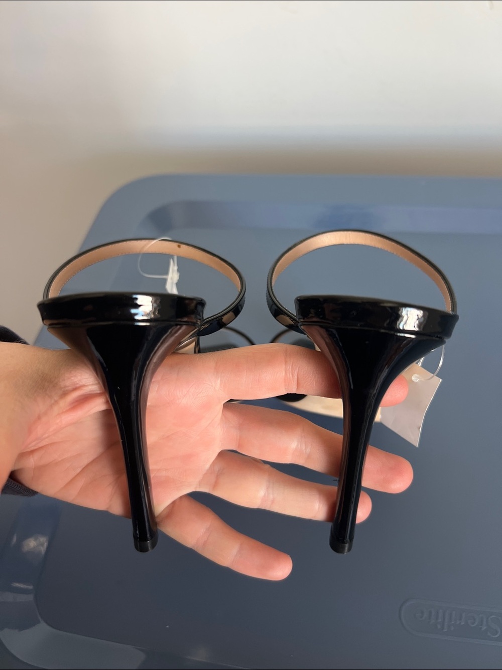 Stuart Weitzman aleena 75 black patent leather open toe strappy heeled sandals - Picture 6 of 11